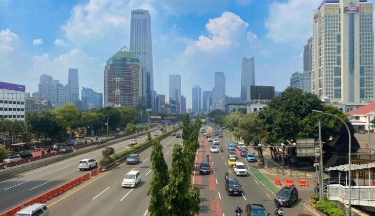Jakarta dan Cibubur Diserang Panas
