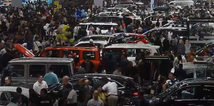 Pameran Mobil GIAAS 2025