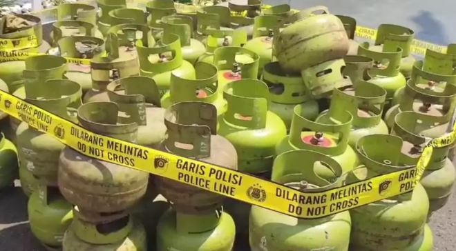 Pengoplosan Gas LPG Subsidi