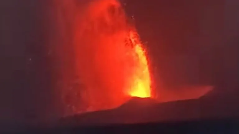 Erupsi Gunung